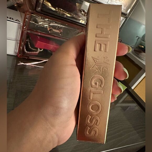 Table Top | Jeffree Star The Gloss NIB - Picture 3 of 3